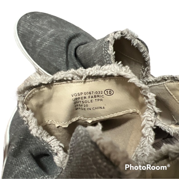Very G Boutique Gray Canvas Women’s Fashion Sneaker Shoes Size 10 - Picture 5 of 6